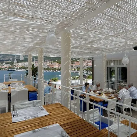 Osejava 4* Makarska