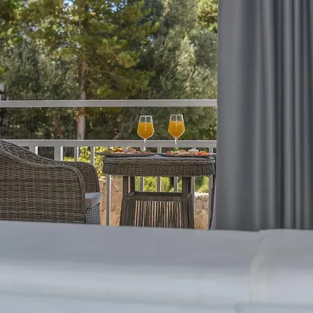 Osejava 4* Makarska