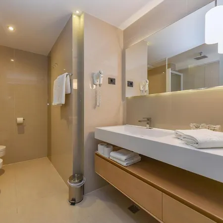 Osejava Hotel