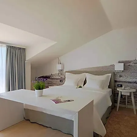 Osejava Hotel